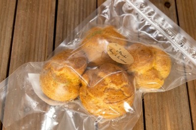 【クール冷凍】 有機 抹茶シュー 4個入り 有機JAS原料 (青森県　SKOS合同会社)